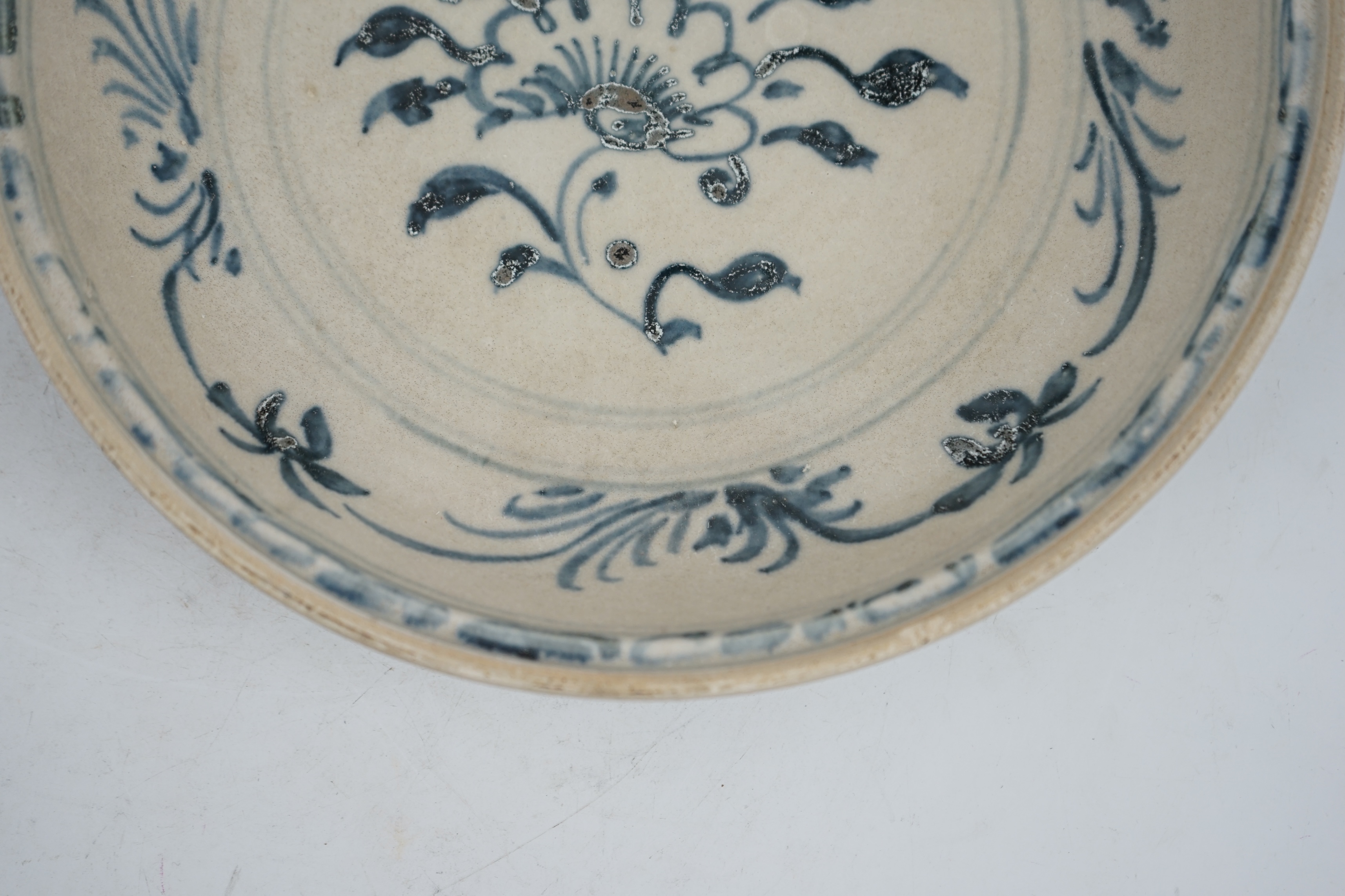 A Vietnamese blue and white porcelain dish, Hoi An Hoard, 15th century